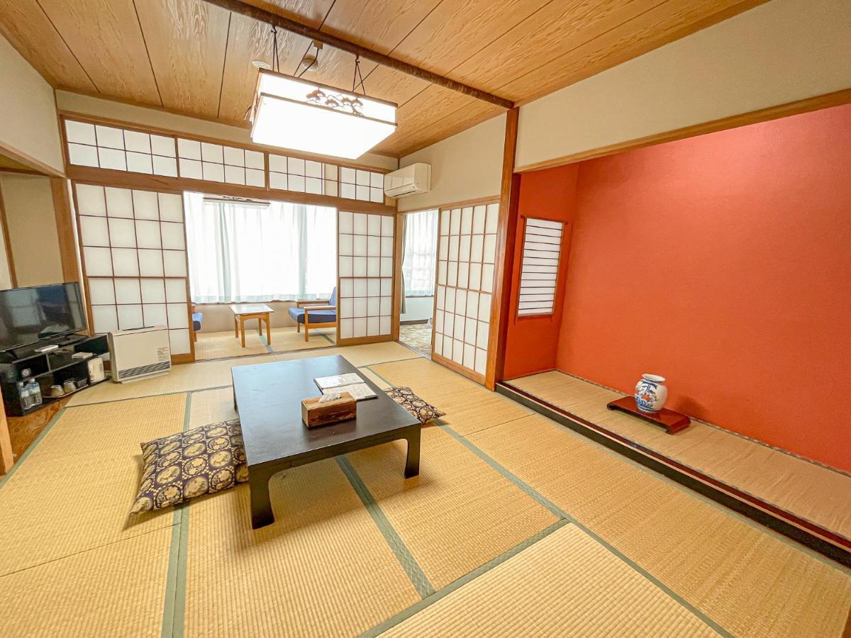 Hotel & Resort Kiyomizu Bozanso Nagano Exteriör bild